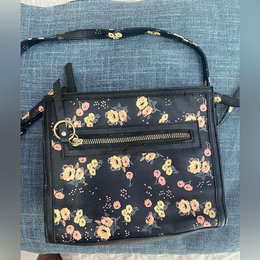 Used/like new wallet to cross